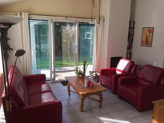 Hébergement de vacances 052 *